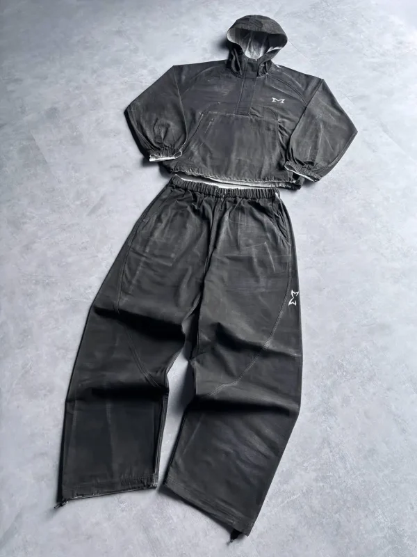 Mertra Hand Spray Pullover and Bottoms set from Mertra New Drop